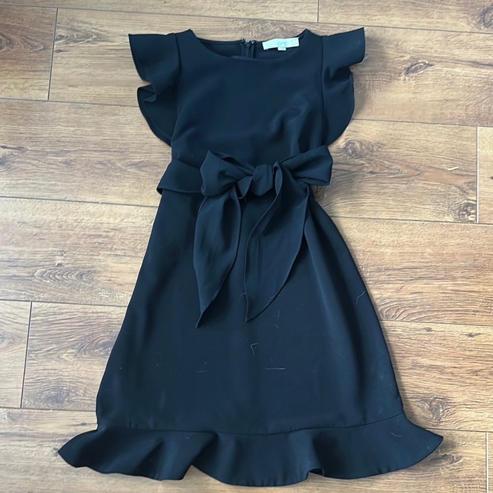 Elegant Black Dress with Bow